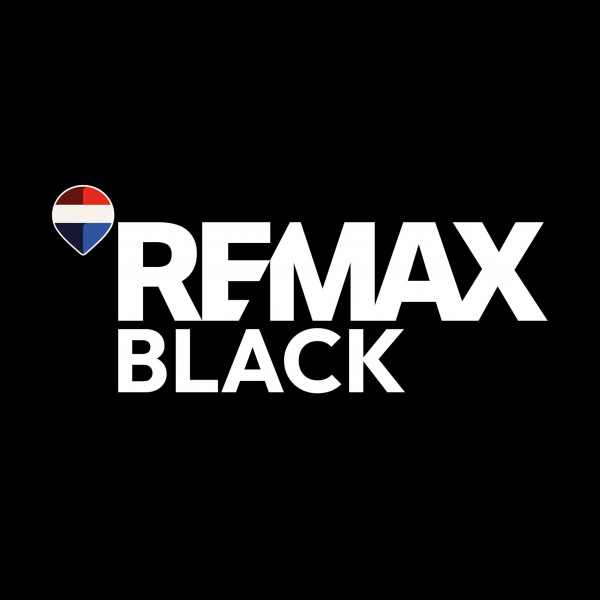 Remax Black Bolivia